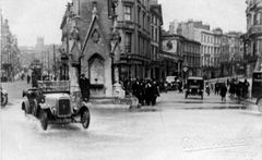 Flood-at-the-Albert-Memorial.-1926.